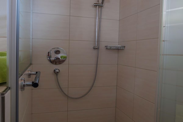 Foto van Chalet bij Passthurn Ski Kitzbühel - Vakantiehuis in Mittersill - BathRoom