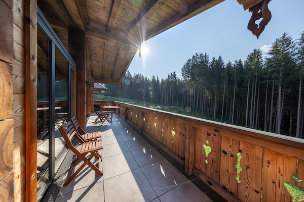 Foto van Chalet in de Oostenrijkse Alpen met toegang tot de skipistes - TerraceBalcony
