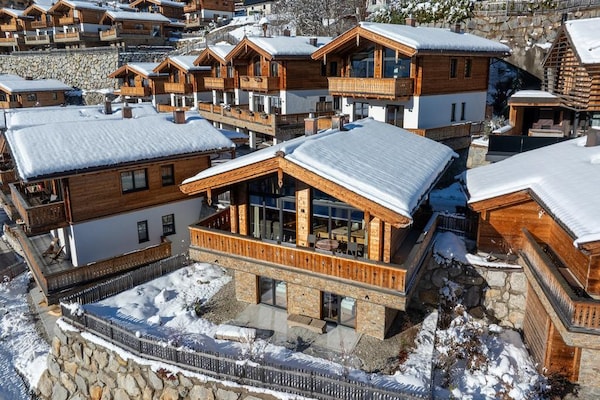 Foto van Chalet in de Oostenrijkse Alpen met toegang tot de skipistes - ExteriorWinter