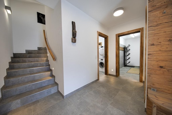Foto van Alpine Chalet met Ski-In toegang - Vakantiehuis in Neukirchen - Landing