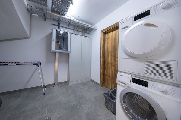 Foto van Alpine Chalet met Ski-In toegang - Vakantiehuis in Neukirchen - ParkFacilities