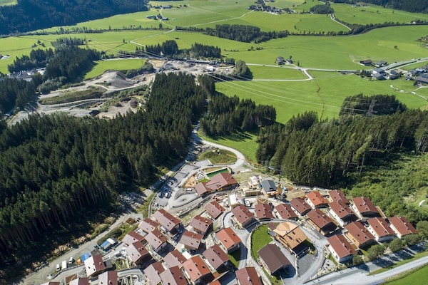 Foto van Alpine Chalet met Ski-In toegang - Vakantiehuis in Neukirchen - AreaSummer1KM
