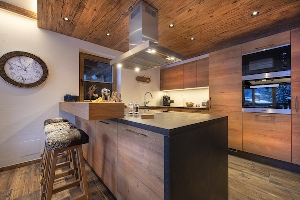 Foto van Chalet Retreat nabij de Kitzbüheler Alpen - Vakantiehuis in Neukirchen - Kitchen