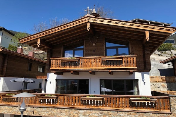 Foto van Chalet Retreat nabij de Kitzbüheler Alpen - Vakantiehuis in Neukirchen - ExteriorSummer