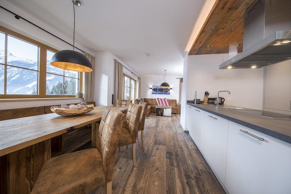 Foto van Chaletverblijf nabij de Krimmler watervallen - Vakantiehuis in Neukirchen - DiningRoom