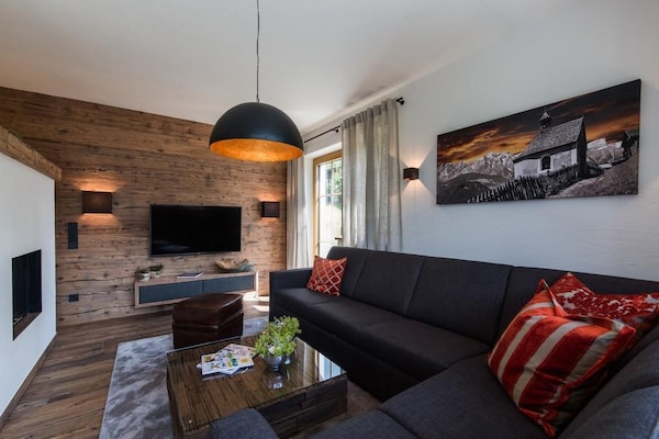 Foto van Chalet met sauna en natuurzwembad - Vakantiehuis in Neukirchen - LivingRoom