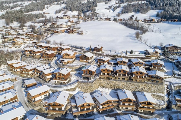 Foto van Chalet met sauna en natuurzwembad - Vakantiehuis in Neukirchen - AreaWinter1KM