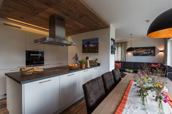 Foto van Chalet met sauna en natuurzwembad - Vakantiehuis in Neukirchen - Kitchen