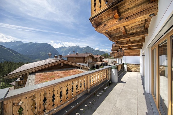Foto van Chalet met sauna en natuurzwembad - Vakantiehuis in Neukirchen - ViewSummer