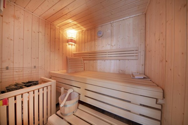 Foto van Chalet in Neukirchen nabij de piste - Vakantiehuis in Neukirchen - Wellness