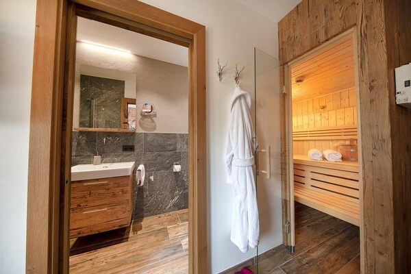 Foto van Chalet in Neukirchen bij Skilift - Vakantiehuis in Neukirchen - Wellness