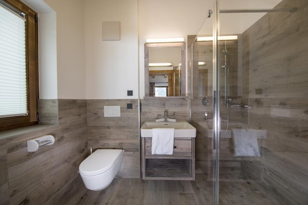 Foto van Chalet in Neukirchen bij Skilift & Sauna - Vakantiehuis in Neukirchen - BathRoom