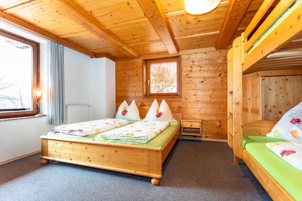 Foto van Chalet in Neukirchen bij Ski Wildkogel - Vakantiehuis in Neukirchen am Großvenediger - BedRoom