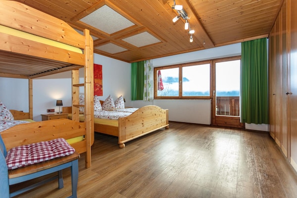 Foto van Chalet in Neukirchen bij Ski Wildkogel - Vakantiehuis in Neukirchen am Großvenediger - BedRoom