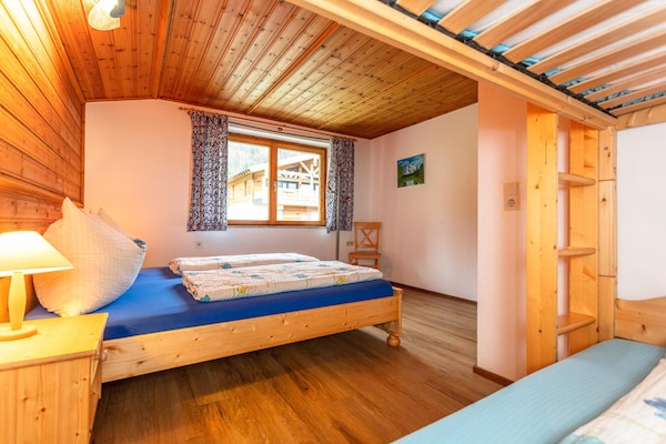 Foto van Chalet in Neukirchen bij Ski Wildkogel - Vakantiehuis in Neukirchen am Großvenediger - BedRoom