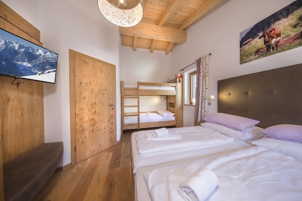 Foto van Familieverblijf in Neukirchen met sauna - Vakantiehuis in Neukirchen - BedRoom