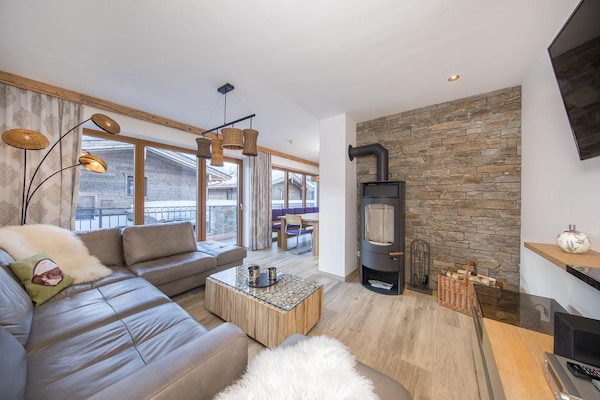 Foto van Familieverblijf in Neukirchen met sauna - Vakantiehuis in Neukirchen - LivingRoom