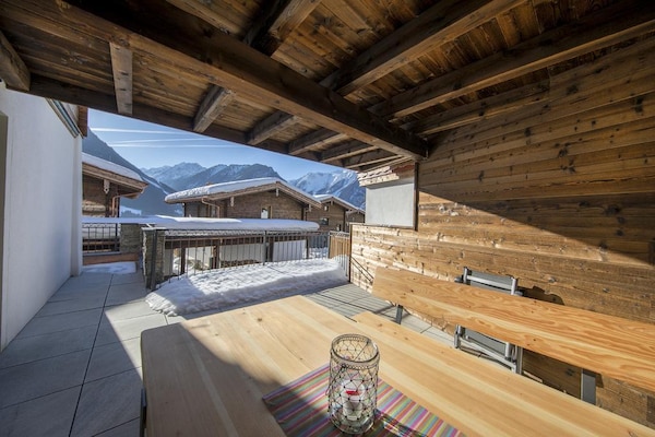 Foto van Familieverblijf in Neukirchen met sauna - Vakantiehuis in Neukirchen - TerraceBalcony