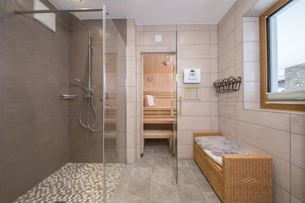 Foto van Familieverblijf in Neukirchen met sauna - Vakantiehuis in Neukirchen - Wellness