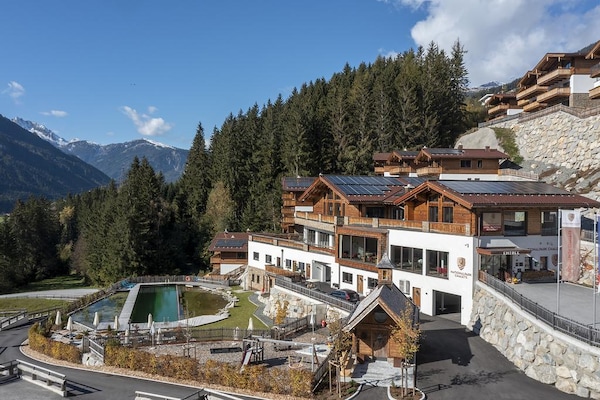 Foto van Chalet in Neukirchen met sauna en balkon - Vakantiehuis in Neukirchen - AreaSummer1KM