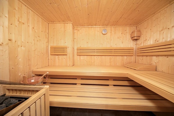 Foto van Chalet met sauna vlakbij de skibus - Vakantiehuis in Neukirchen - Wellness