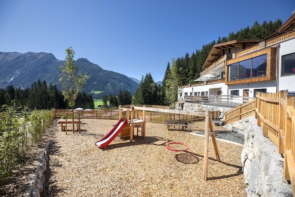 Foto van Chalet met sauna vlakbij de skibus - Vakantiehuis in Neukirchen - GardenSummer