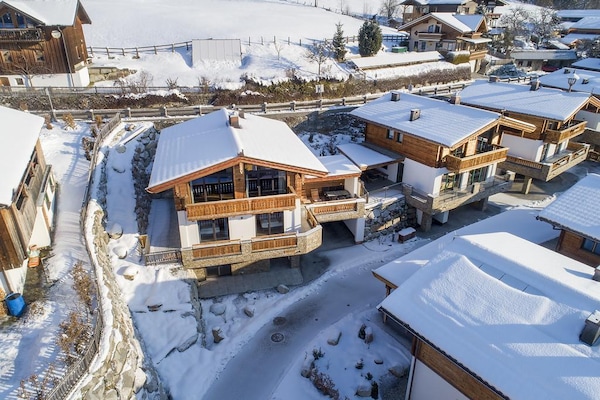 Foto van Chalet met sauna vlakbij de skibus - Vakantiehuis in Neukirchen - AreaWinter1KM