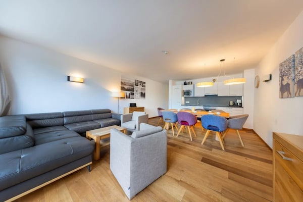 Foto van Modern Neukirchen appartement voor 8 personen - Vakantiehuis in Neukirchen am Großvenediger - LivingRoom