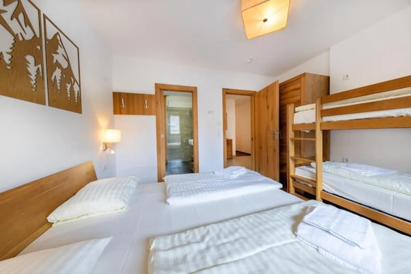 Foto van Modern Neukirchen appartement voor 8 personen - Vakantiehuis in Neukirchen am Großvenediger - BedRoom