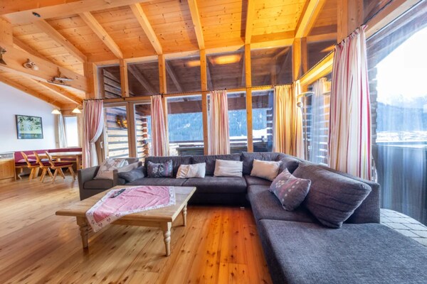Foto van Landelijk chalet in een vakantiedorp - Vakantiehuis in Wald-Königsleiten - LivingRoom