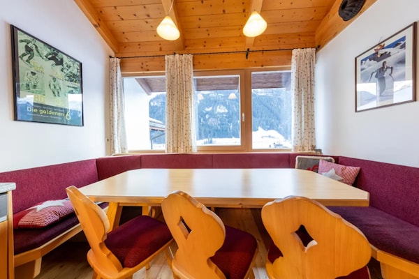 Foto van Landelijk chalet in een vakantiedorp - Vakantiehuis in Wald-Königsleiten - DiningRoom