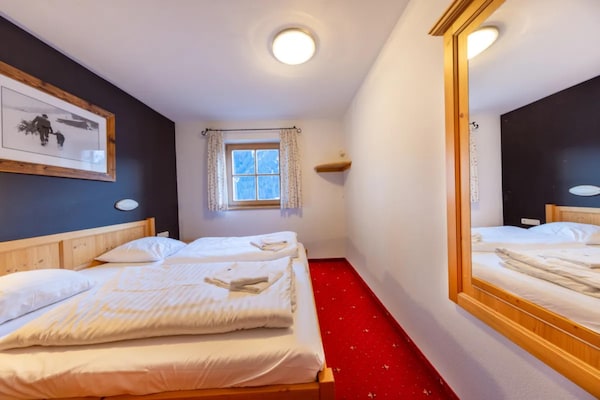 Foto van Landelijk chalet in een vakantiedorp - Vakantiehuis in Wald-Königsleiten - BedRoom