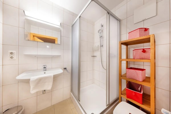 Foto van Landelijk chalet in een vakantiedorp - Vakantiehuis in Wald-Königsleiten - BathRoom
