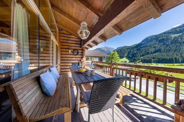 Foto van Landelijk chalet in een vakantiedorp - Vakantiehuis in Wald-Königsleiten - TerraceBalcony