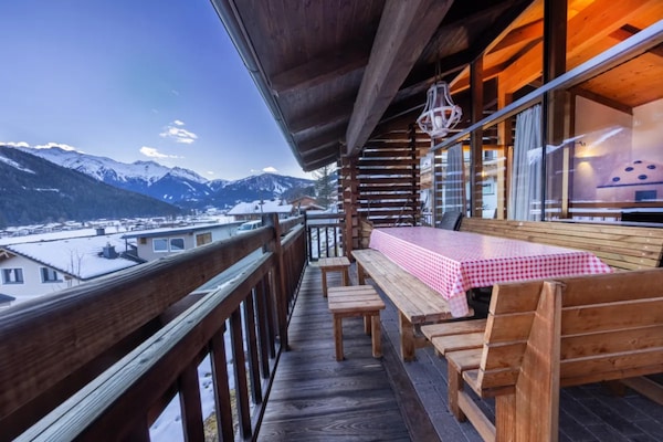 Foto van Landelijk chalet in een vakantiedorp - Vakantiehuis in Wald-Königsleiten - TerraceBalcony