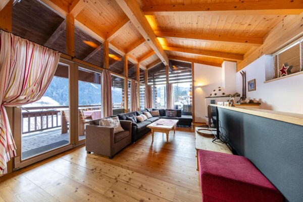 Foto van Landelijk chalet in een vakantiedorp - Vakantiehuis in Wald-Königsleiten - LivingRoom