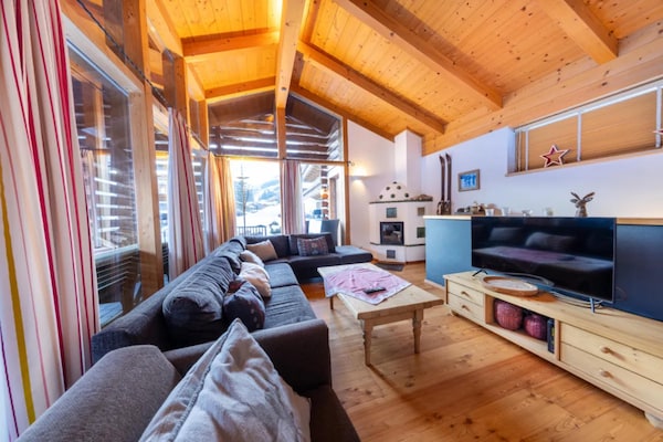 Foto van Landelijk chalet in een vakantiedorp - Vakantiehuis in Wald-Königsleiten - LivingRoom