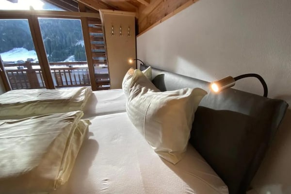 Foto van Schilderachtig Alpenchalet in Wald im Pinzgau - Vakantiehuis in Wald-Königsleiten - BedRoom
