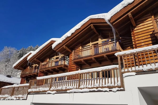 Foto van Schilderachtig Alpenchalet in Wald im Pinzgau - Vakantiehuis in Wald-Königsleiten - ExteriorWinter