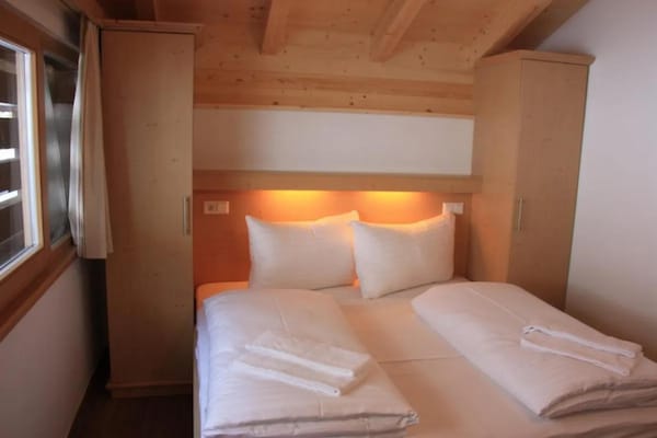 Foto van Alpenchalet met balkon en sauna - Vakantiehuis in Wald-Königsleiten - BedRoom
