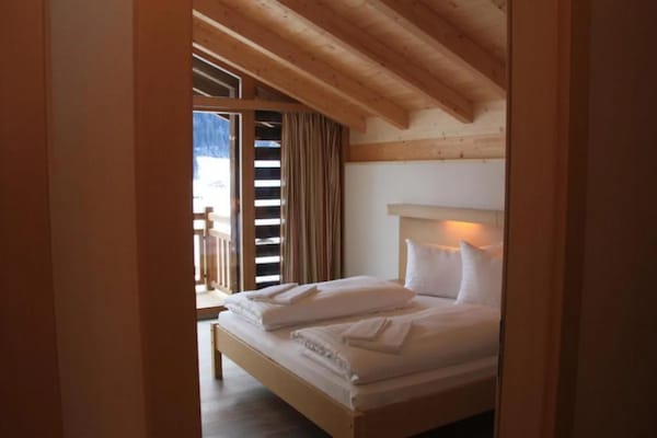 Foto van Alpenchalet met balkon en sauna - Vakantiehuis in Wald-Königsleiten - BedRoom