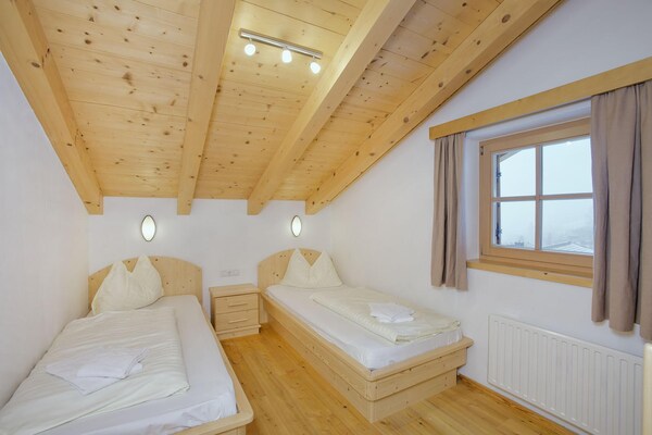 Foto van Chalet in Königsleiten bij Skilift - Vakantiehuis in Wald-Königsleiten - BedRoom