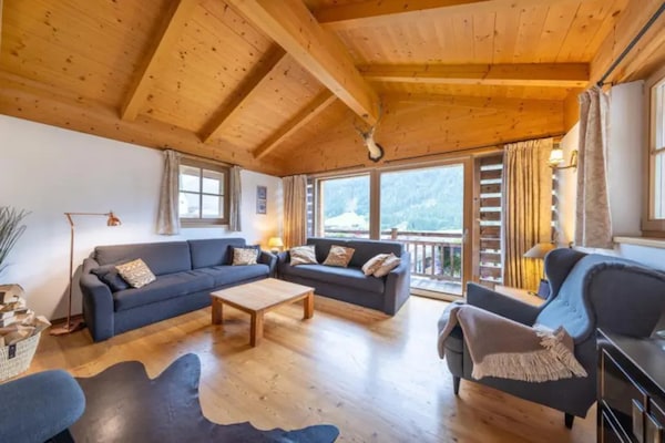 Foto van Vakantiehuis Schoneben in de Alpen - Vakantiehuis in Wald-Königsleiten - LivingRoom
