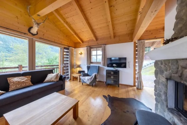 Foto van Vakantiehuis Schoneben in de Alpen - Vakantiehuis in Wald-Königsleiten - LivingRoom