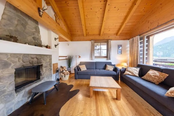 Foto van Vakantiehuis Schoneben in de Alpen - Vakantiehuis in Wald-Königsleiten - LivingRoom