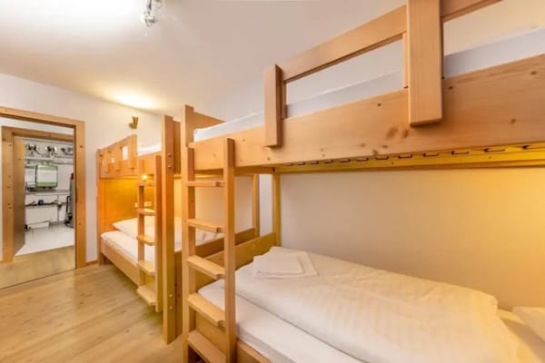 Foto van Vakantiehuis Schoneben in de Alpen - Vakantiehuis in Wald-Königsleiten - BedRoom