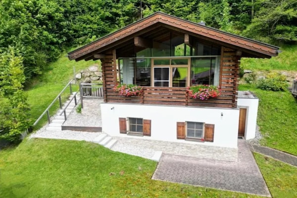 Foto van Vrijstaande alpenchalet met sauna - Vakantiehuis in Wald-Königsleiten - ExteriorSummer