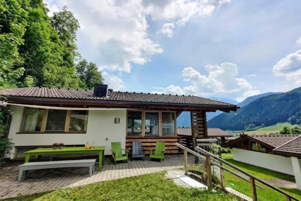 Foto van Vrijstaande alpenchalet met sauna - Vakantiehuis in Wald-Königsleiten - ExteriorSummer