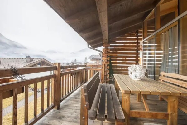 Foto van Oostenrijkse bergchalet-retraite - Vakantiehuis in Wald-Königsleiten - TerraceBalcony