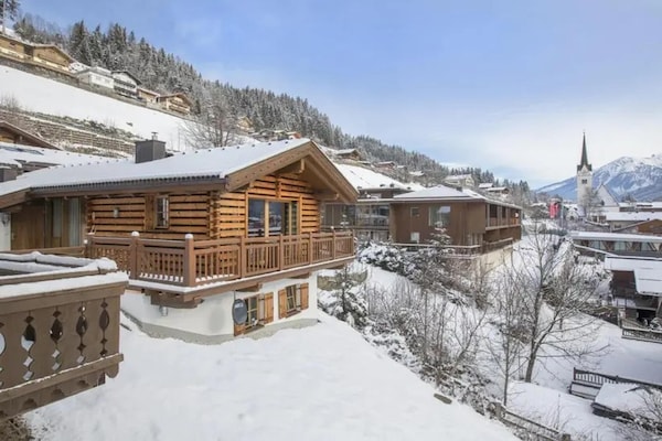 Foto van Familieskichalet met uitzicht - Vakantiehuis in Wald-Königsleiten - ExteriorWinter